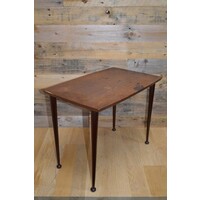 Retro pastoe bijzettafeltje mahonie