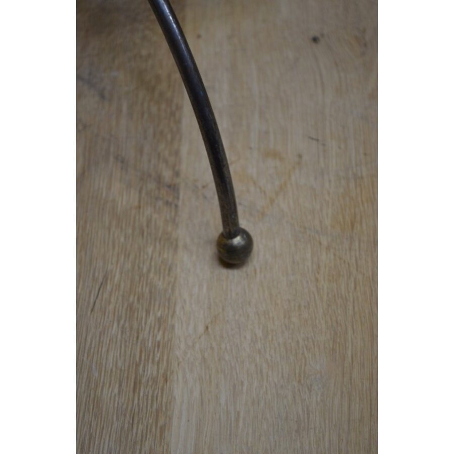 Lectuurbak van metaal-2