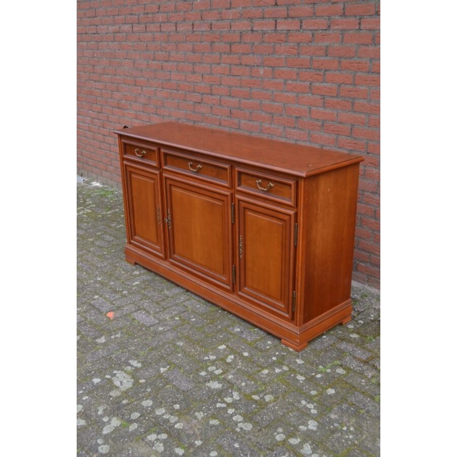 Klassiek dressoir notenhout met lades-3