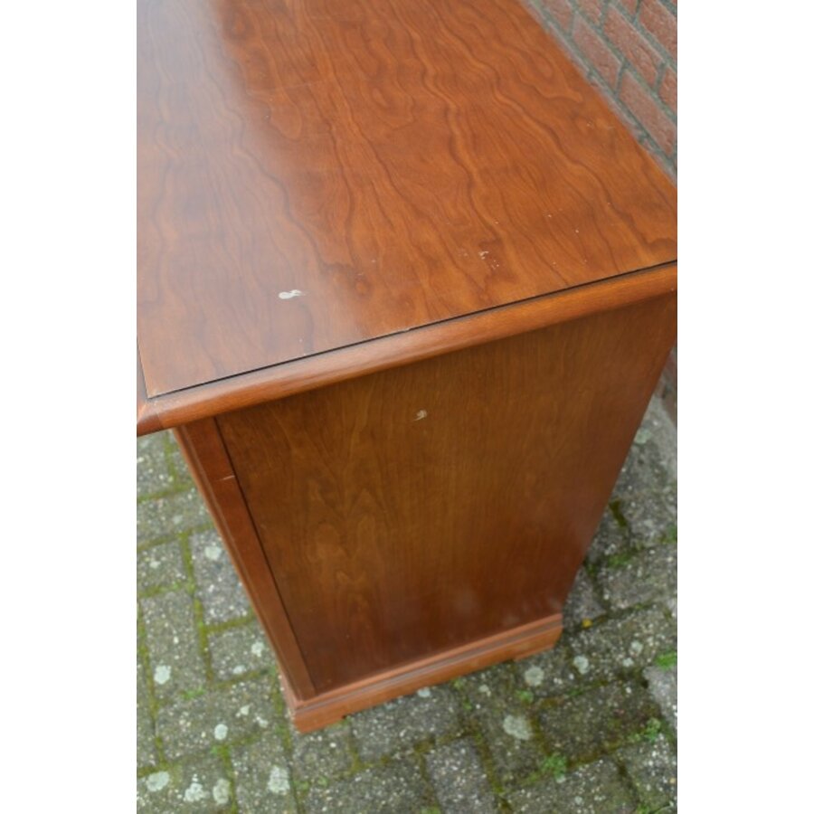 Klassiek dressoir notenhout met lades-6