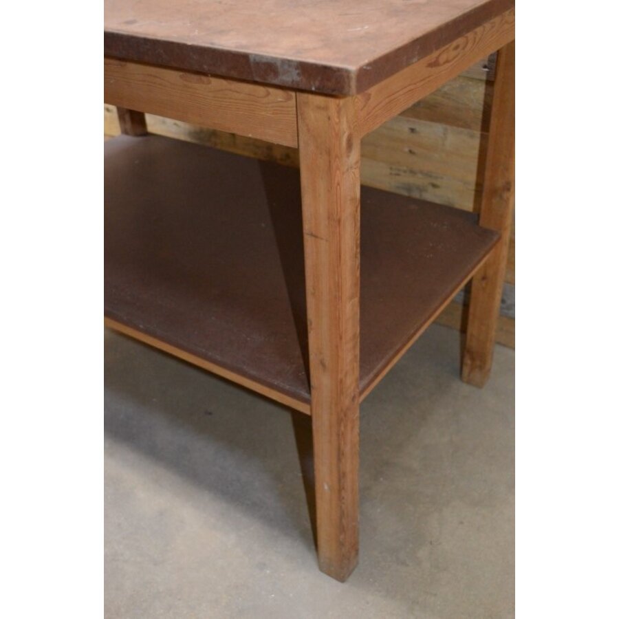 Werktafel grenen onderstel met schap-5