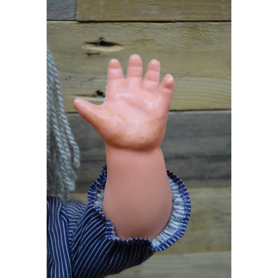 Vintage kunststof speelpop meisje met blauwe rok-6