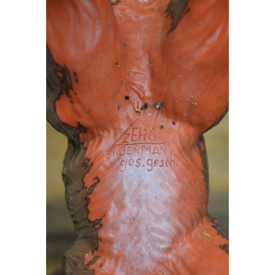 Retro ZeHo hert of ree figuur van kunststof-2