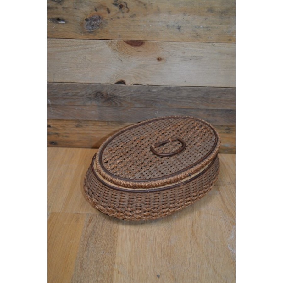 Gevlochten mandje antiek-1