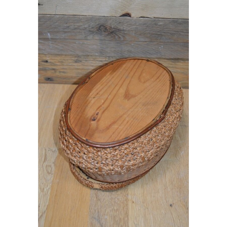 Gevlochten mandje antiek-4