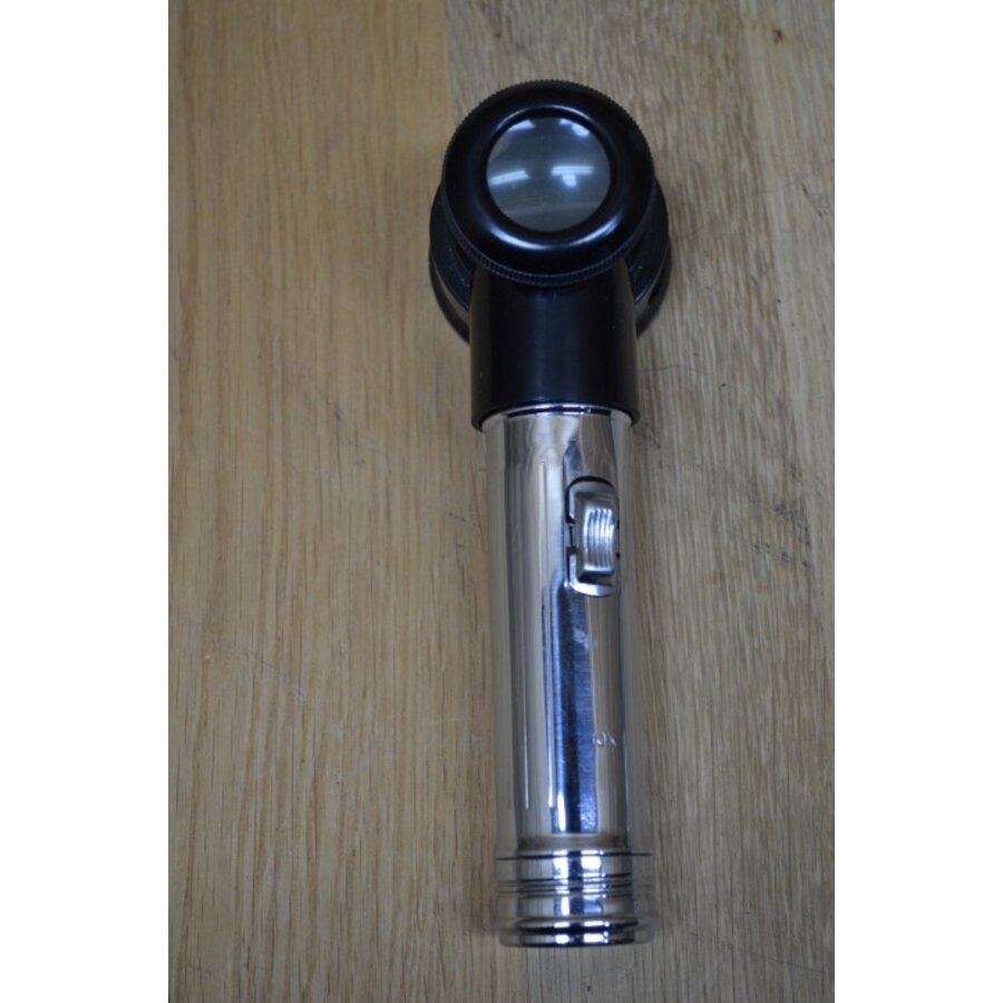 Vintage flash magnifier verlicht vergrootglas-4