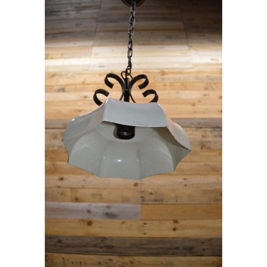 Art Deco hanglamp met metalen kap-6