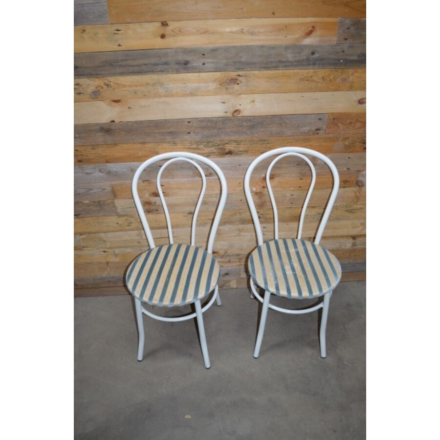 Set van 2 metalen Thonet model buizenframe stoelen-2