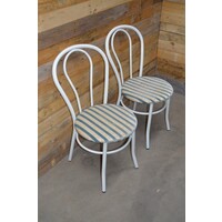 thumb-Set van 2 metalen Thonet model buizenframe stoelen-1