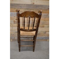 thumb-Oude knopstoel met biezen mat en massief houten frame-4