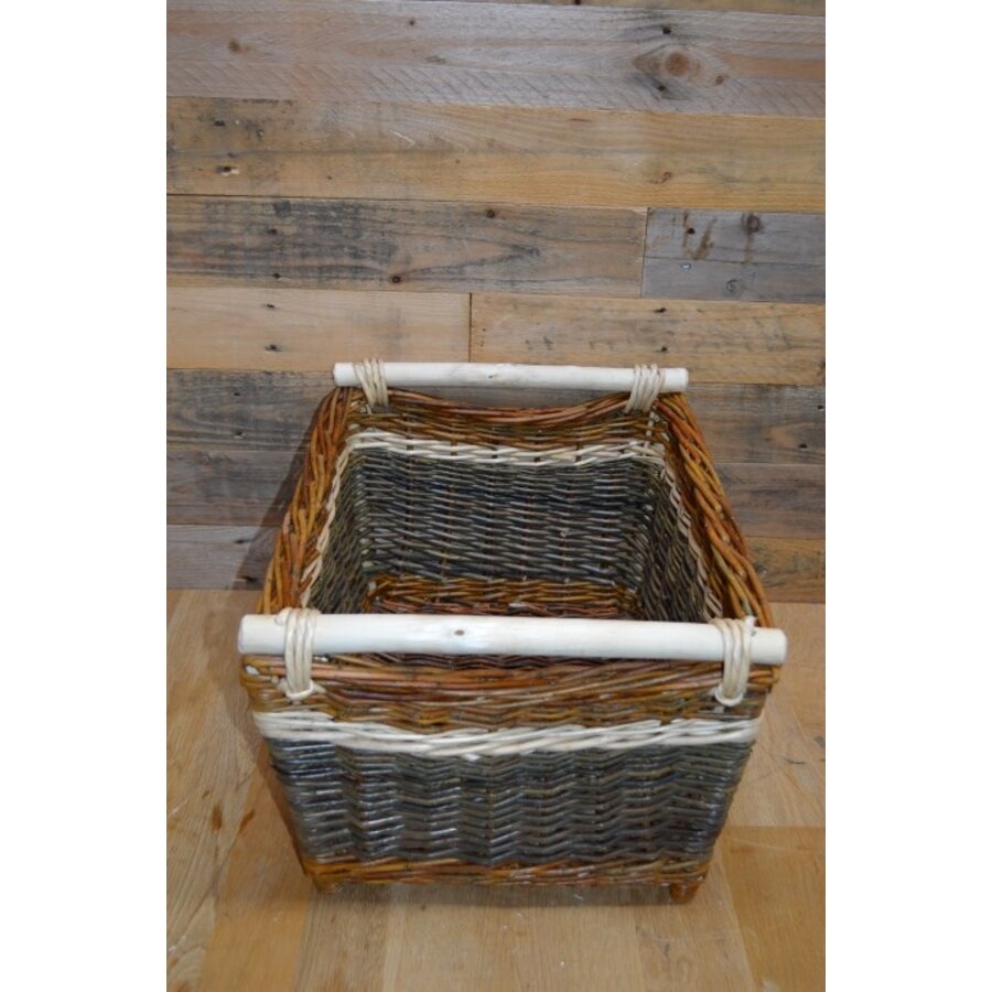 Handgevlochten wilgentenen mand in drie kleuren met houten handgrepen-3