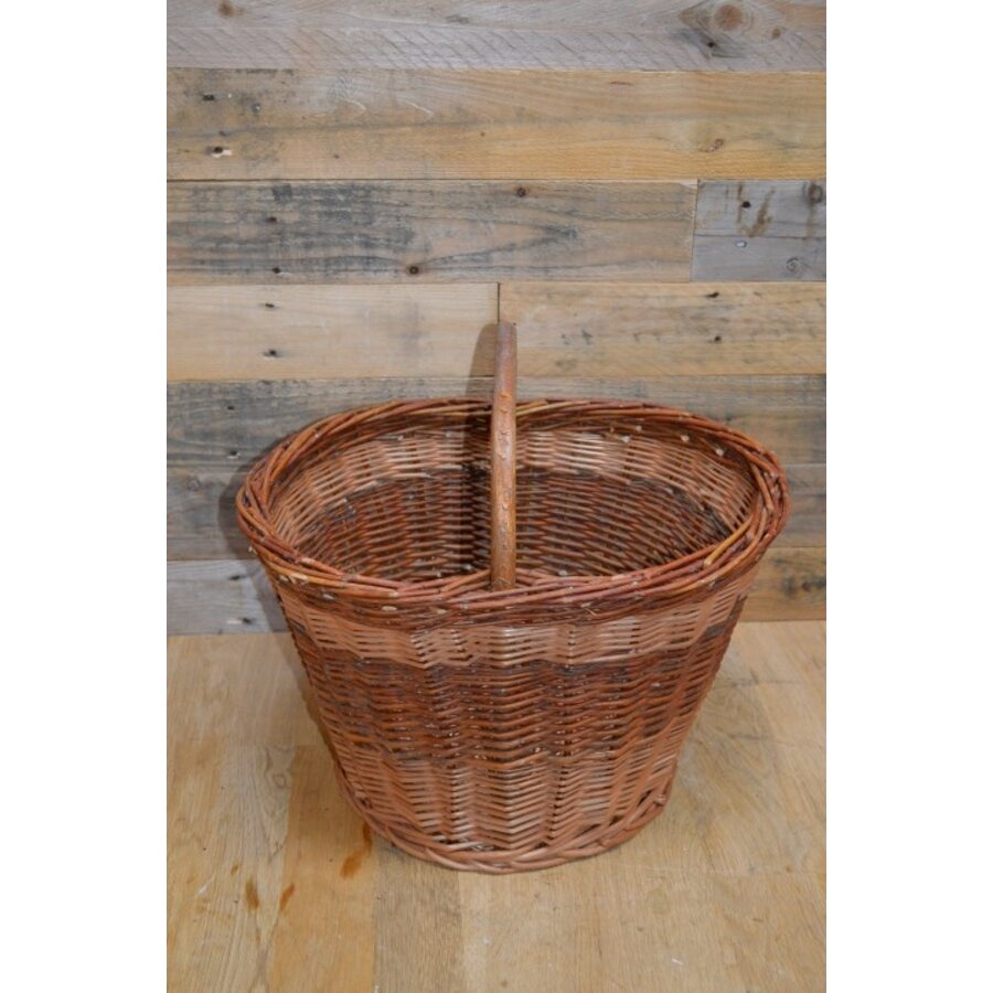 Ovale mand met handgreep-1