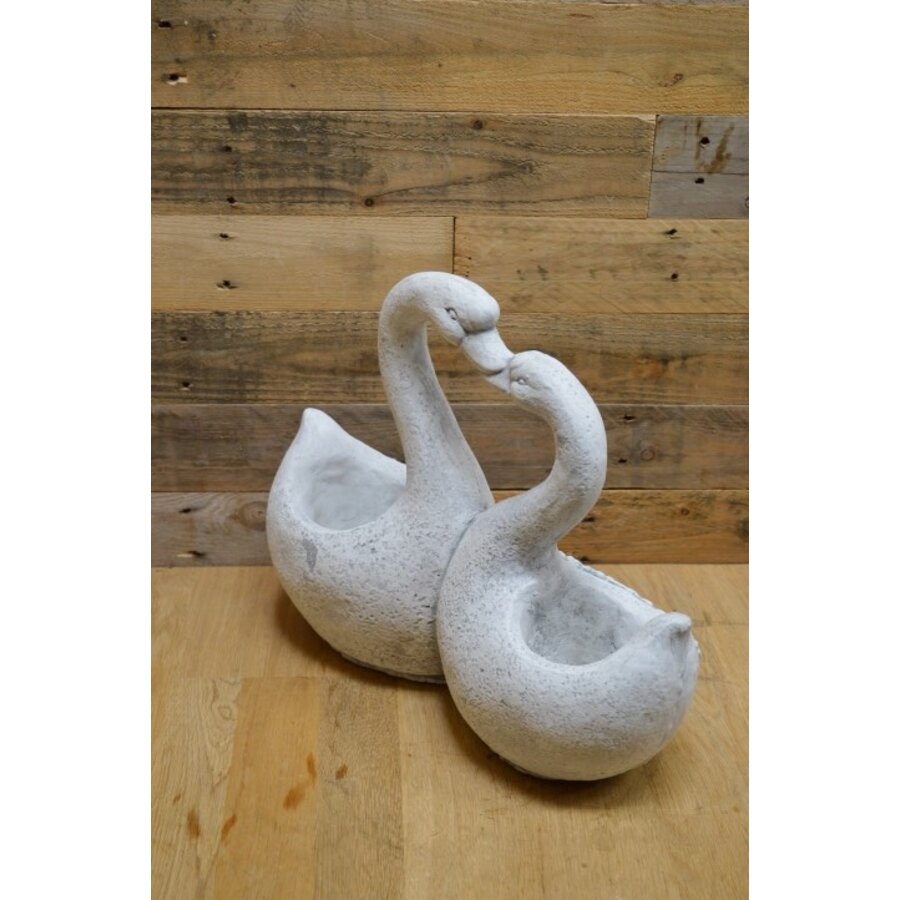 Betonnen zwanen in hartvorm – plantenbakje met twee zwanen als decoratie-5