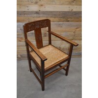 thumb-Ouderwetse houten armstoel met biezen zitting-1