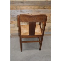 thumb-Ouderwetse houten armstoel met biezen zitting-6
