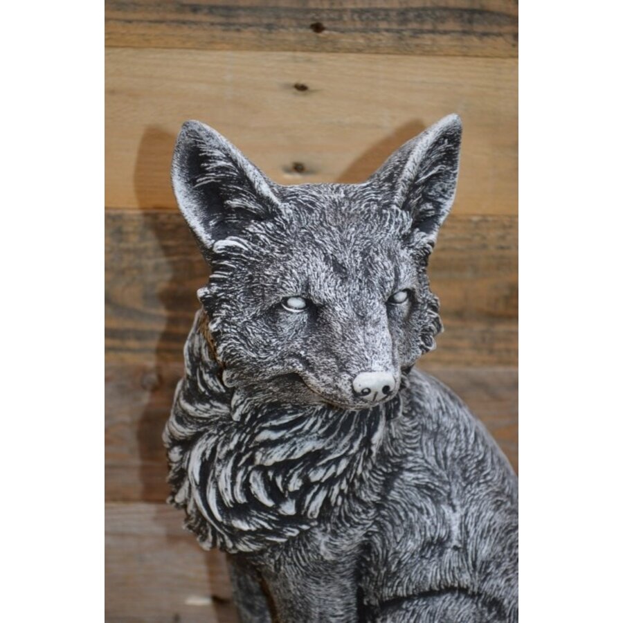 Betonnen vos links kijkend – natuurgetrouw tuinbeeld van schrandere jager-2