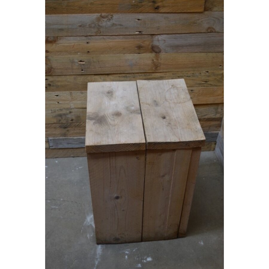 Multifunctionele zuil van gebruikt steigerhout-2