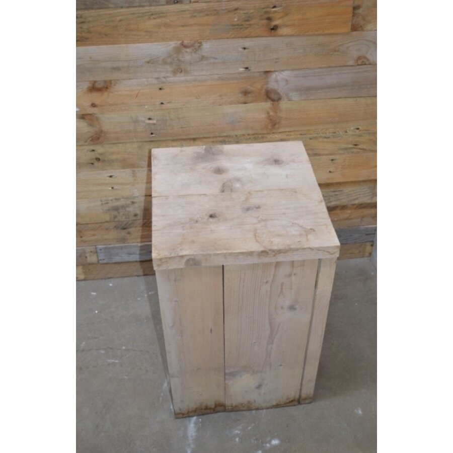 Multifunctionele zuil van gebruikt steigerhout-3