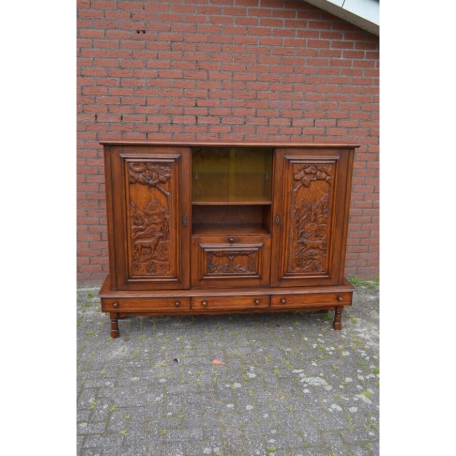 Massief donker eiken dressoir met houtsnijwerk-2