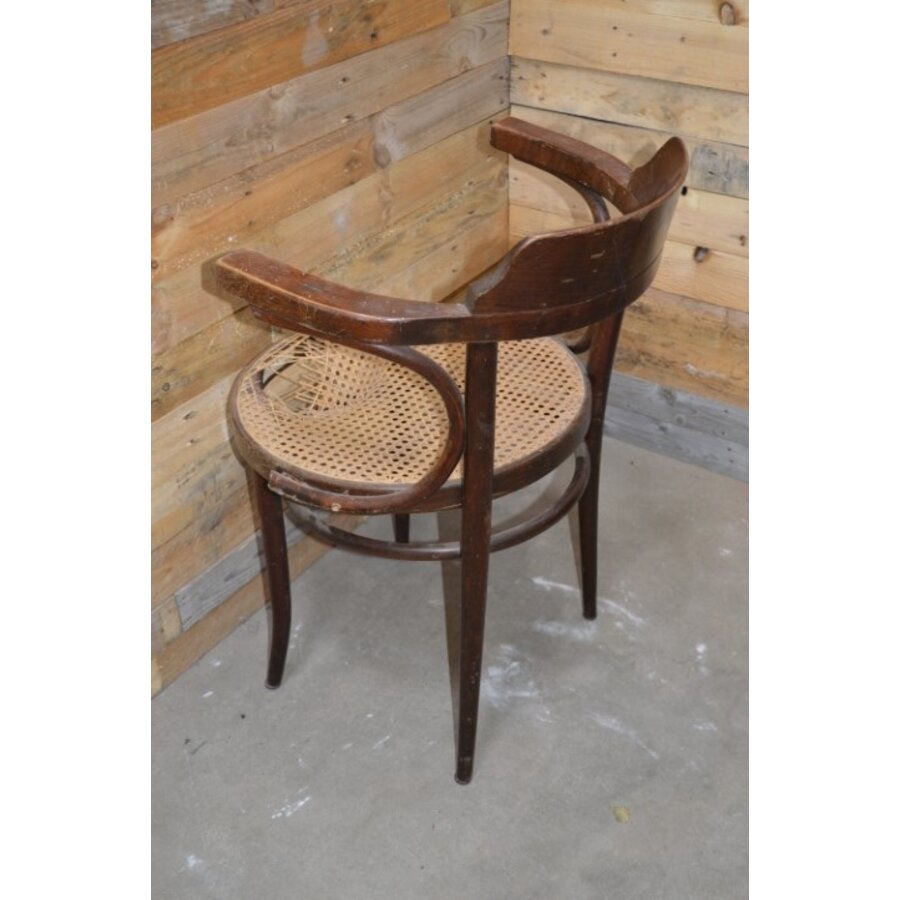 Donkere houten armstoel in Thonet stijl-4