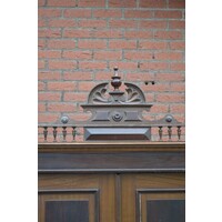 thumb-Antieke kledingkast oud grenen met kuif-4