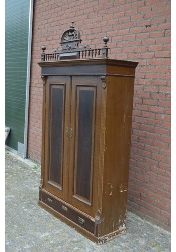 Antieke kledingkast oud grenen 