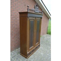 thumb-Antieke kledingkast oud grenen met kuif-3