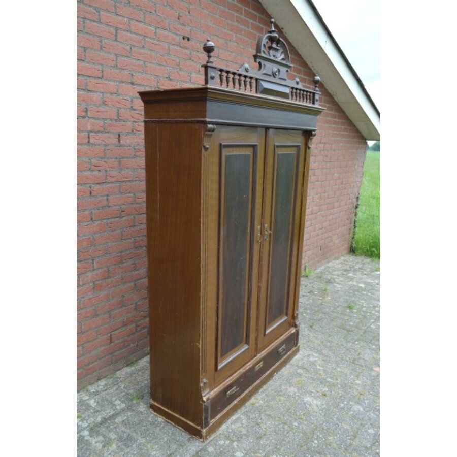 Antieke kledingkast oud grenen met kuif-3