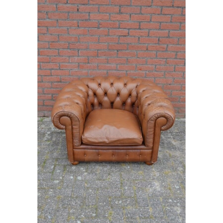 Engelse Chesterfield armfauteuil van leer-2