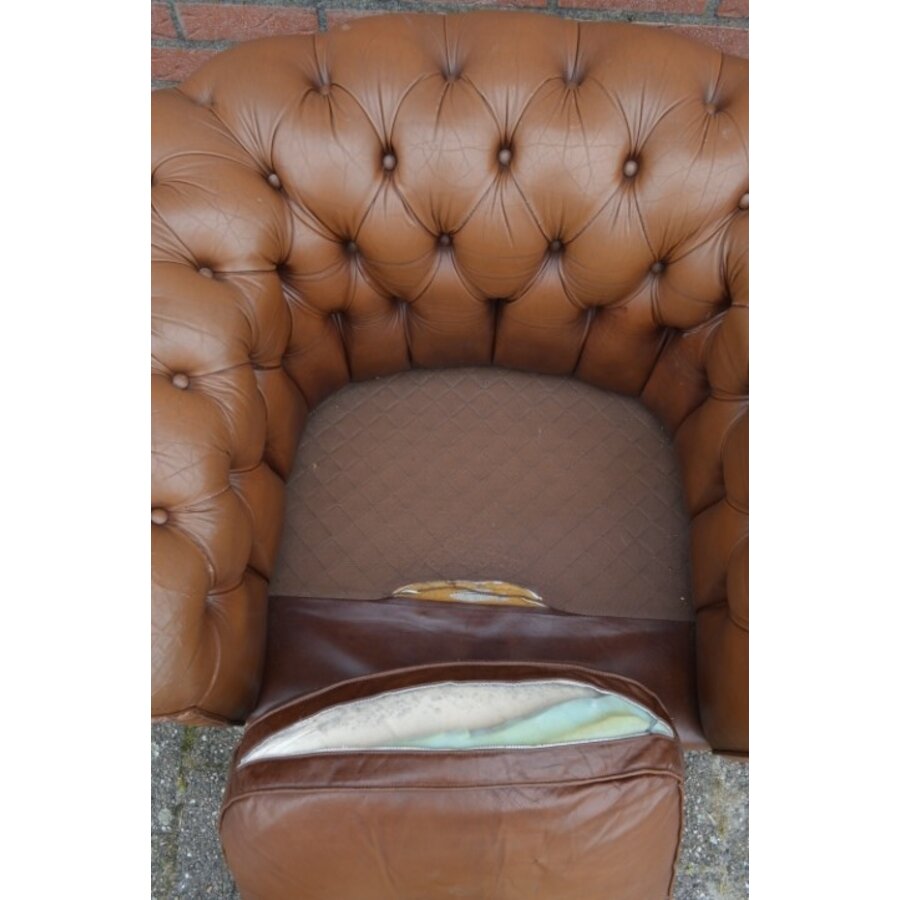 Engelse Chesterfield armfauteuil van leer-8