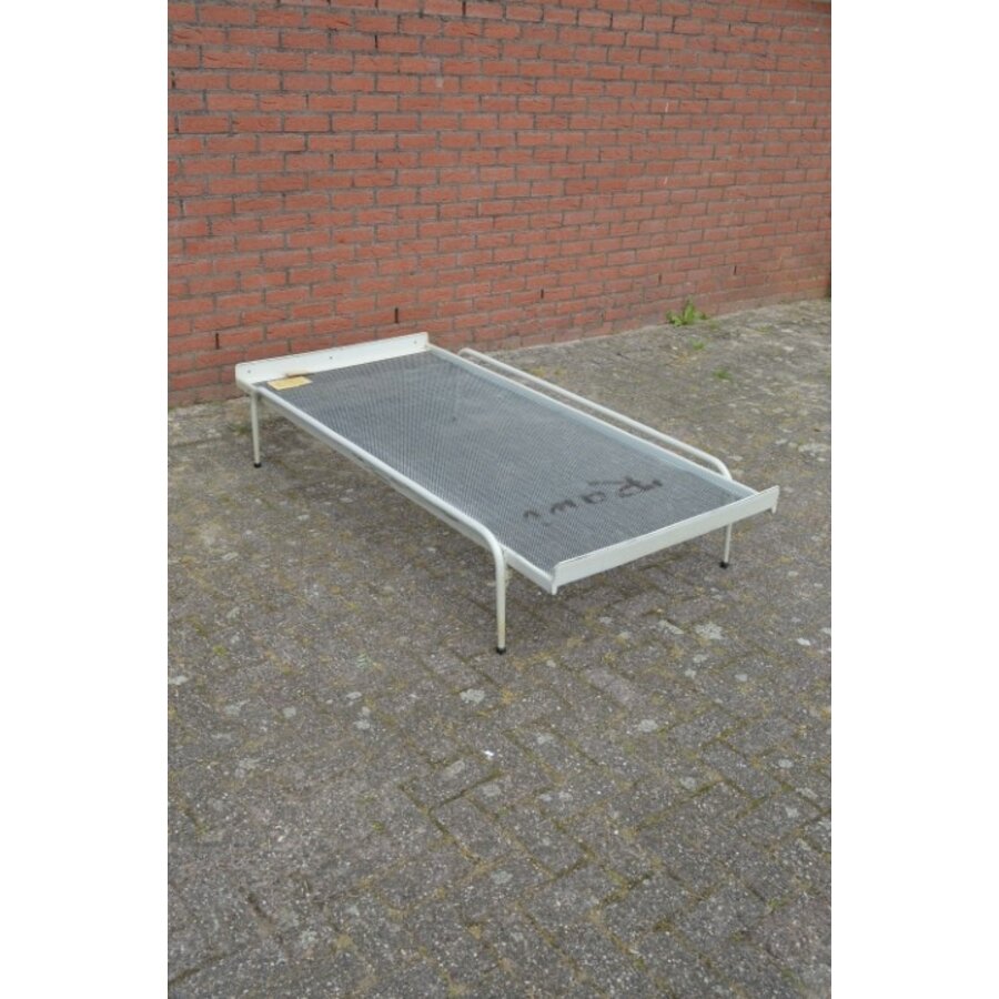 Rawi retro metalen demontabel spiraal bed-1