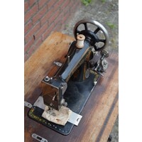 thumb-Antieke naaimachine-6