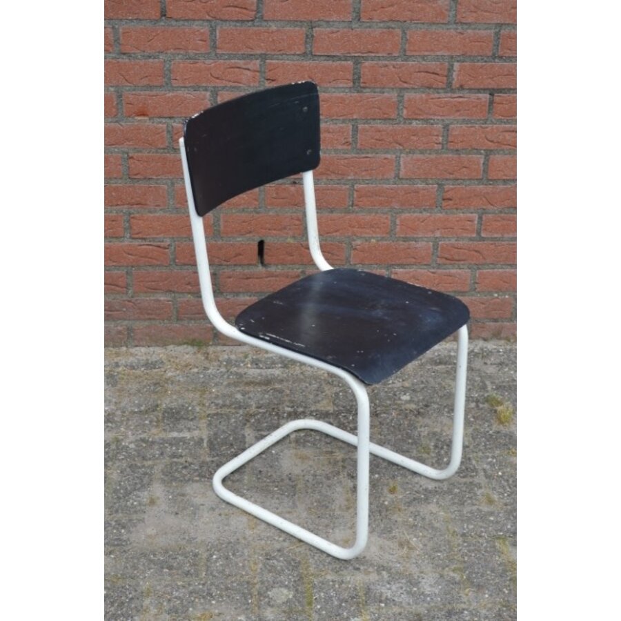 Retro stoel met buizenframe-1