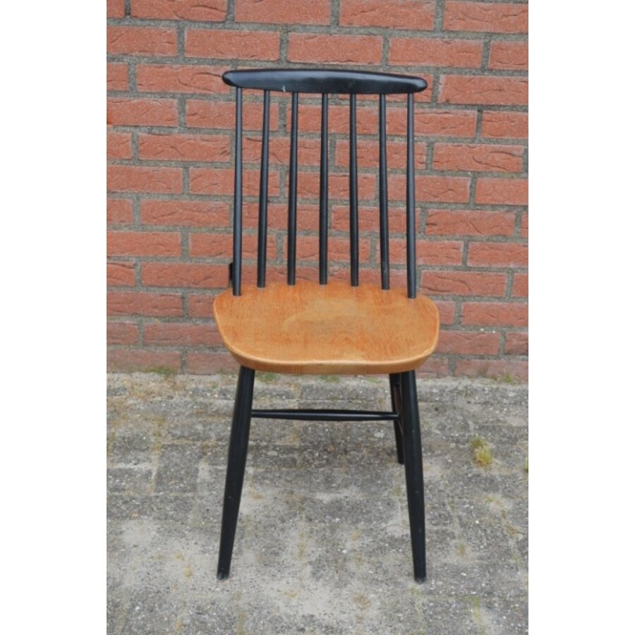 Spijlenstoel retro zwart en houtkleur-1