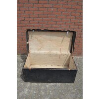 thumb-Antieke koffer hout met oud linnen bekleed-5