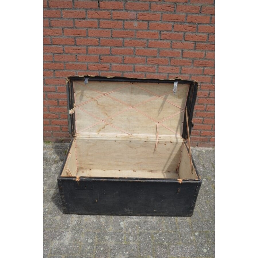 Antieke houten koffer met linnen bekleding-5