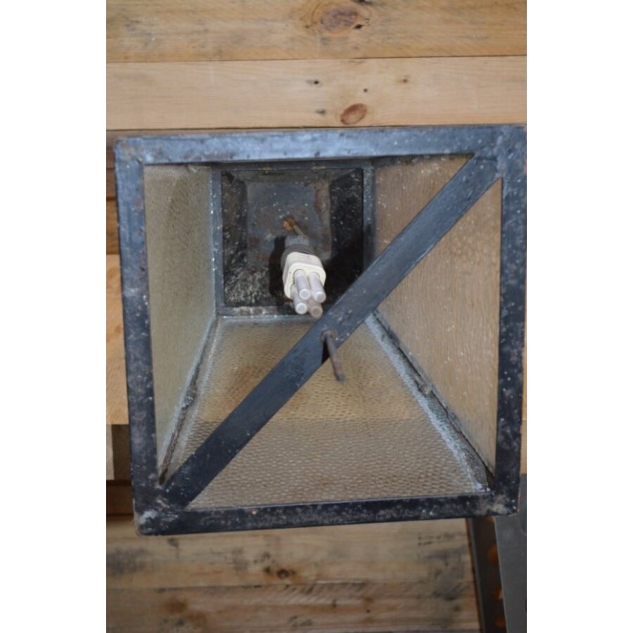 Grote metalen lantaarnlamp voor tuin of terras-6