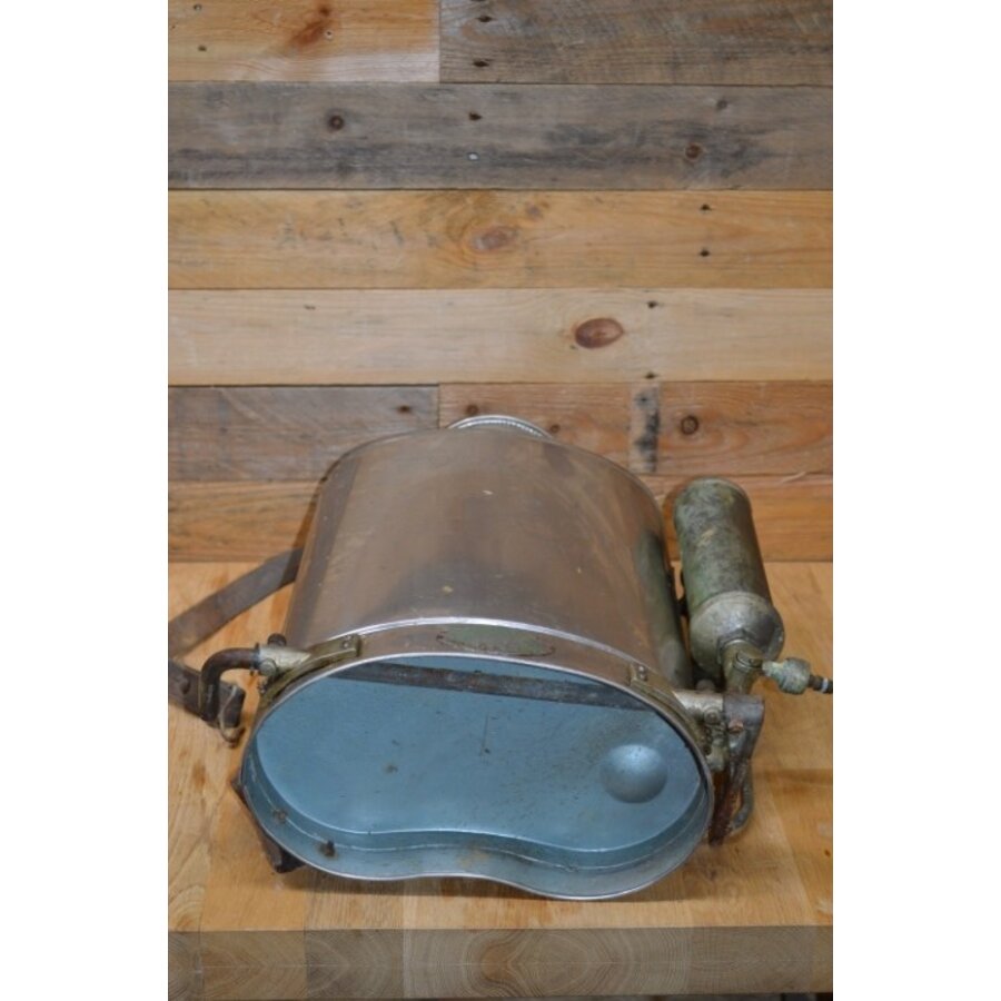 Ouderwetse Molison gifspuit-9