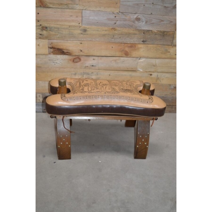 Kamelenzit zitkrukje-2