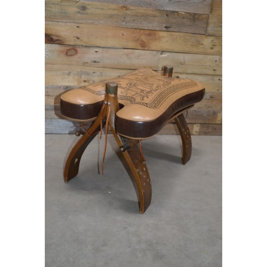 Kamelenzit zitkrukje-5