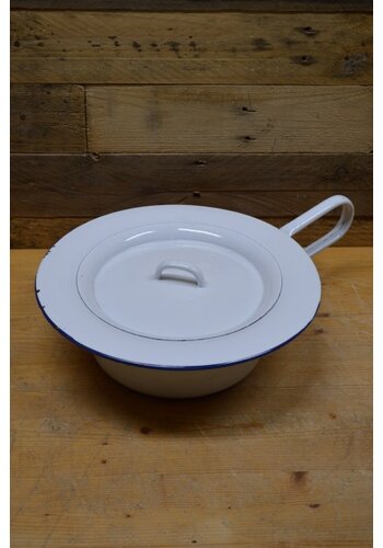 Witte ondersteek met blauw randje 