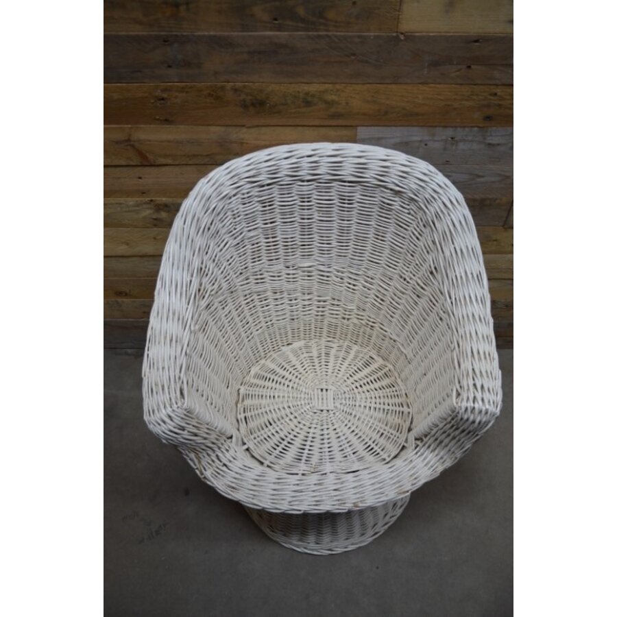 Vintage witte rotan fauteuil met gevlochten poot-2