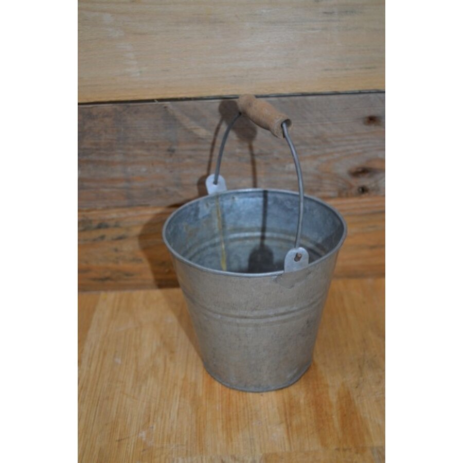 Zinken emmertje of bloembak-2