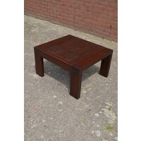 thumb-Massief donker eiken salontafel in moderne uitvoering-3