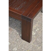 thumb-Massief donker eiken salontafel in moderne uitvoering-4