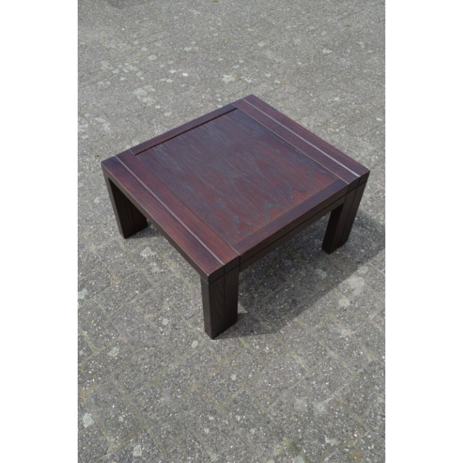 Massief donker eiken salontafel in moderne uitvoering-6