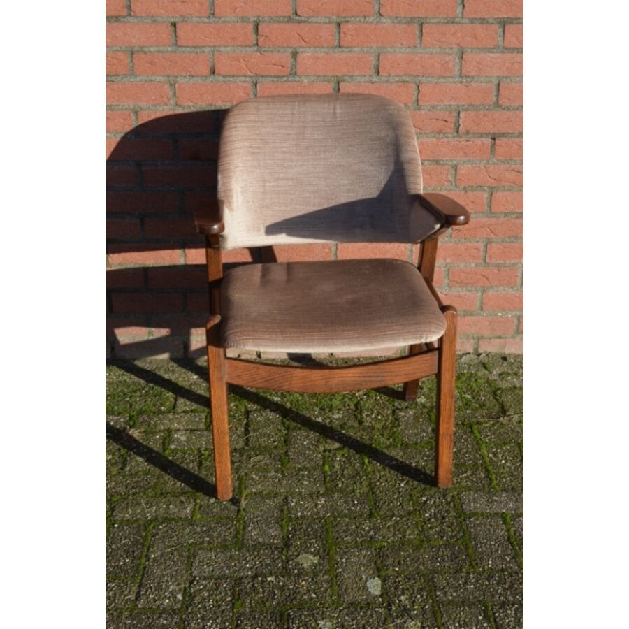Retro eiken Pynock armstoel beige bruine velours bekleding-2