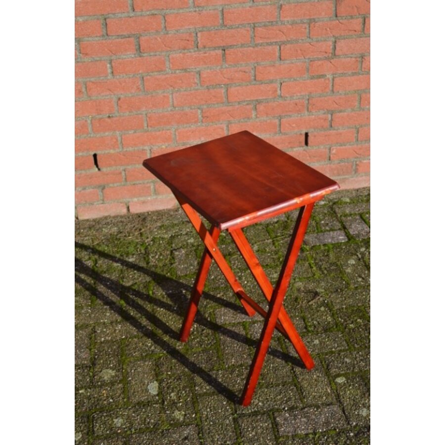 Opklapbaar houten bijzettafeltje in warm roodbruine kleur-2