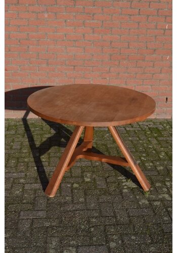 Ronde landelijke boeren keukentafel 