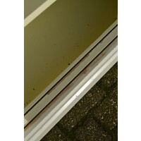 thumb-Witte vitrine servieskast van massief grenen met glazen deuren-6